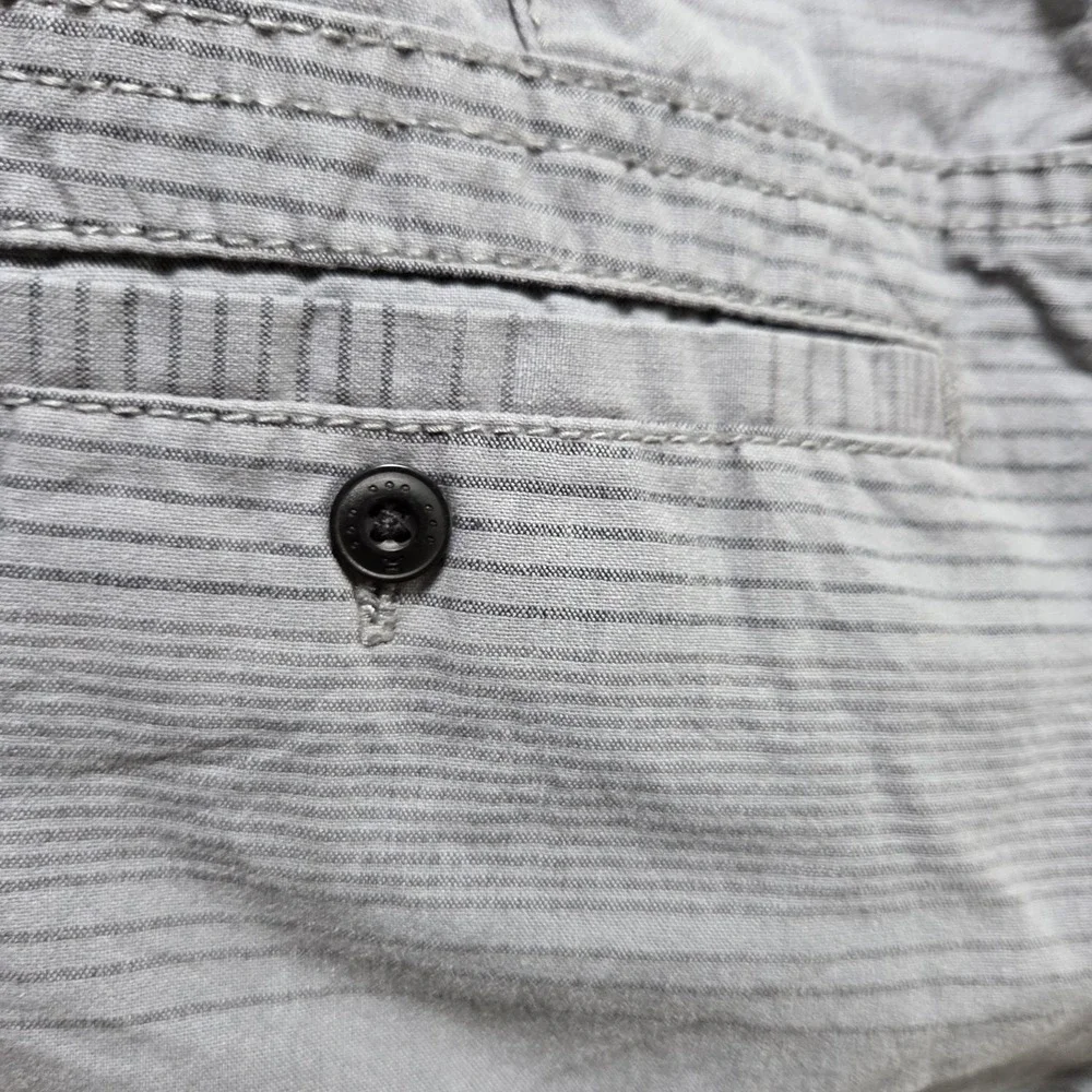 Hurley Shorts Boys 18 Gray Stripe Twill Bermuda 9 Inseam Casual Summer